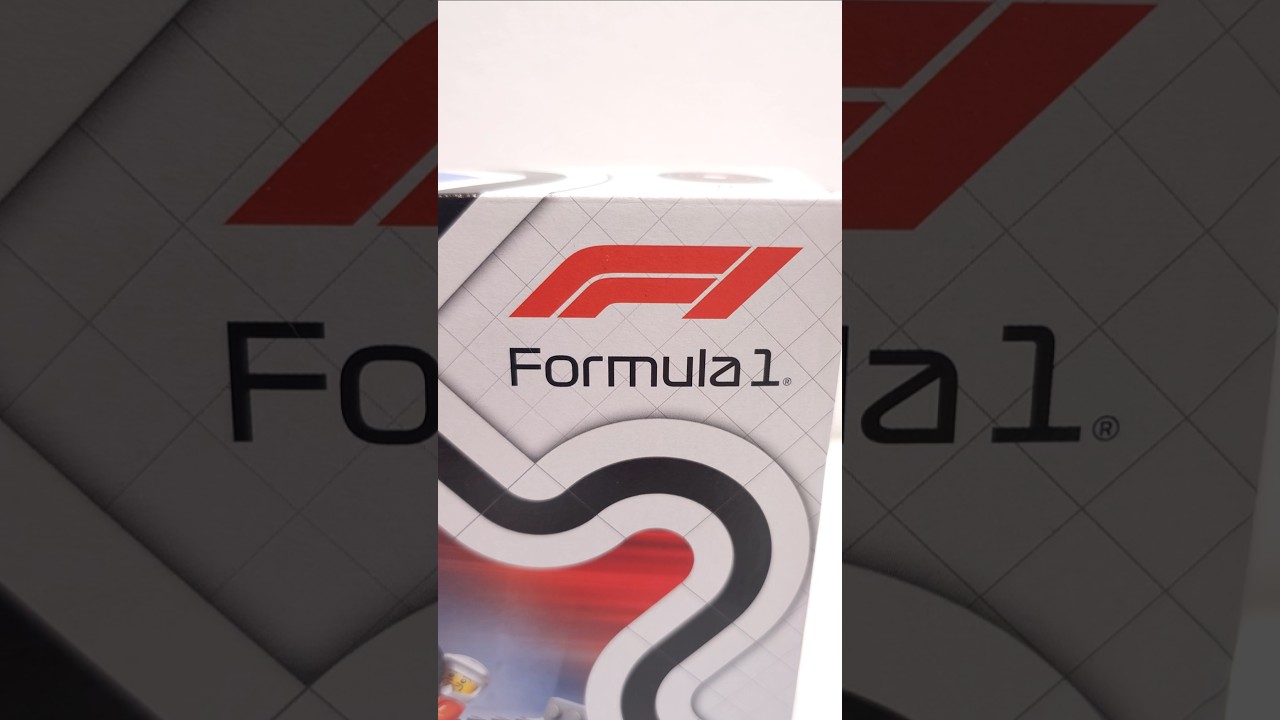LEGO CITY 60443 F1 Pit Stop & Pit Crew with Ferrari Car box preview