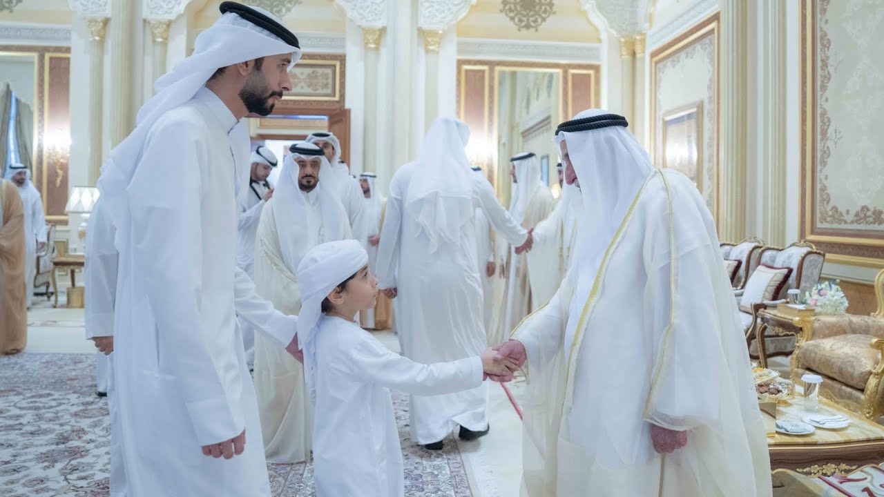 صاحب السمو حاكم الشارقة يستقبل المهنئين بعيد الفطر المبارك