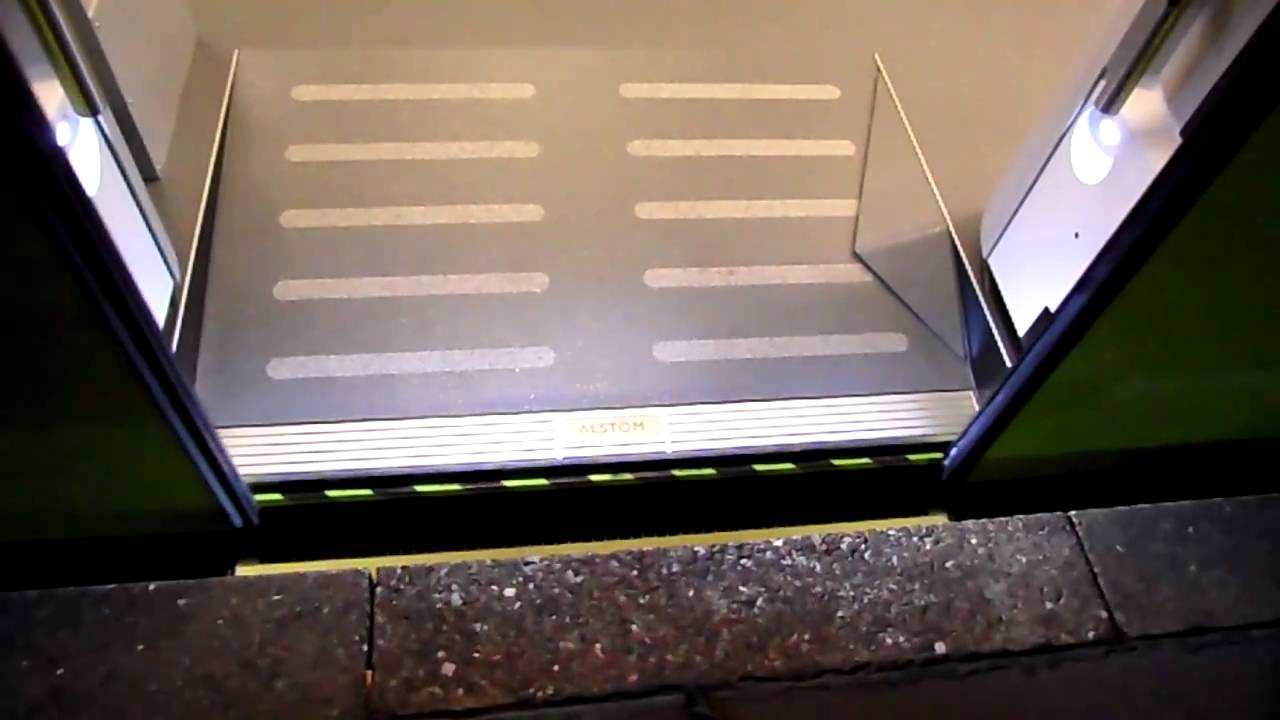 agilis der BR 440 :Die Tür