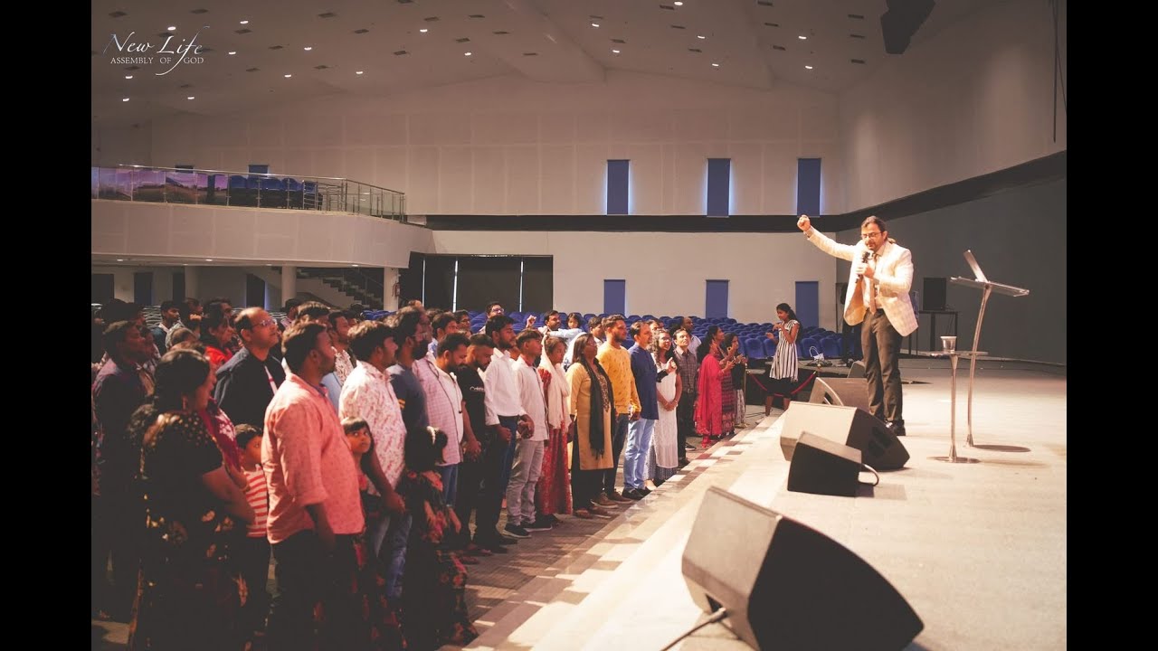 Restart : Overcoming Challenges with God&rsquo;s Word by Pastor Pankaj Bhagat in Hindi