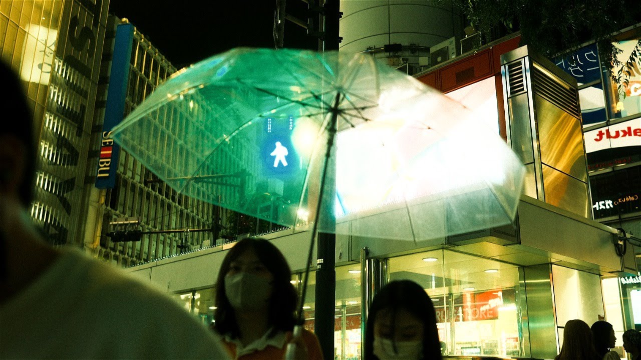 S.H.I.B.U.Y.A  (Fujifilm XT5 cinematic street photography in Shibuya, Tokyo)