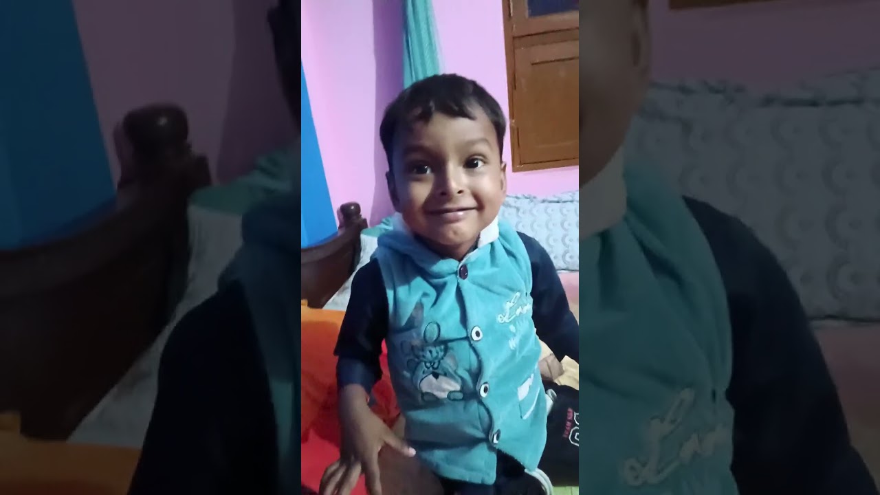लल्ला को पढ़ाने के लिए इतना मेहनत लगता है 😊😊