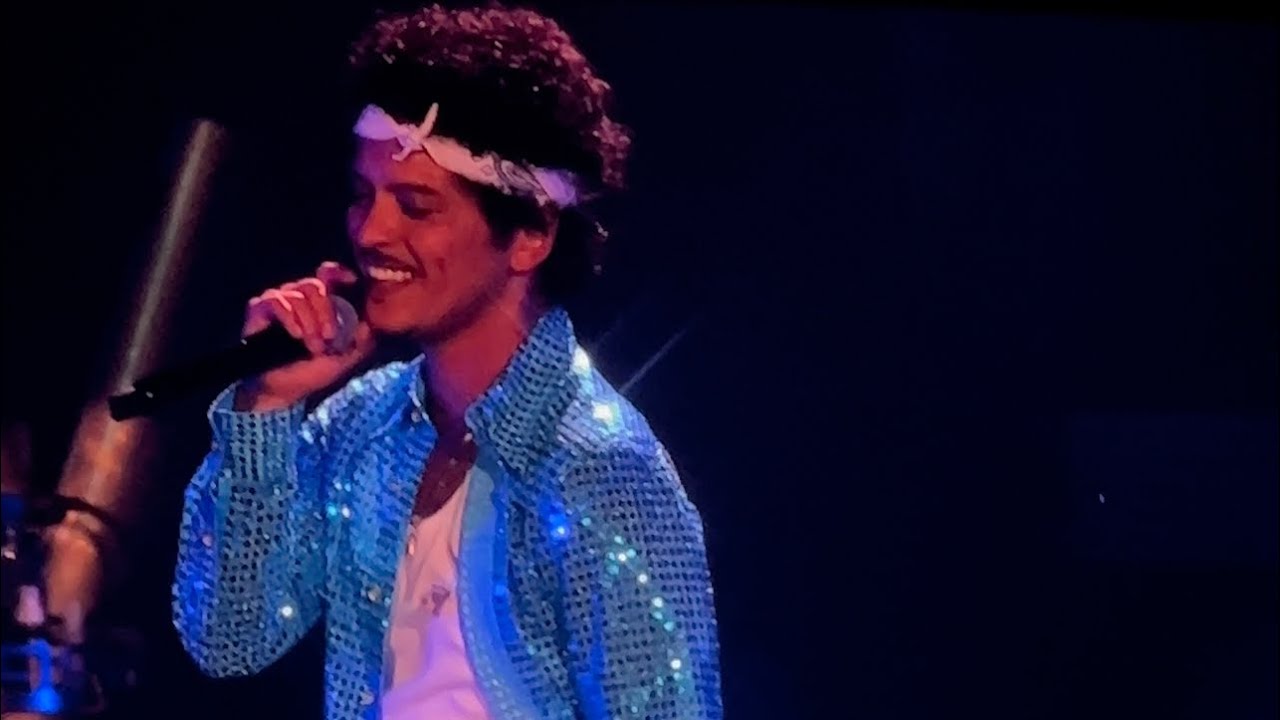 Moonshine - Bruno Mars Live at Sydney's Allianz Stadium 2022