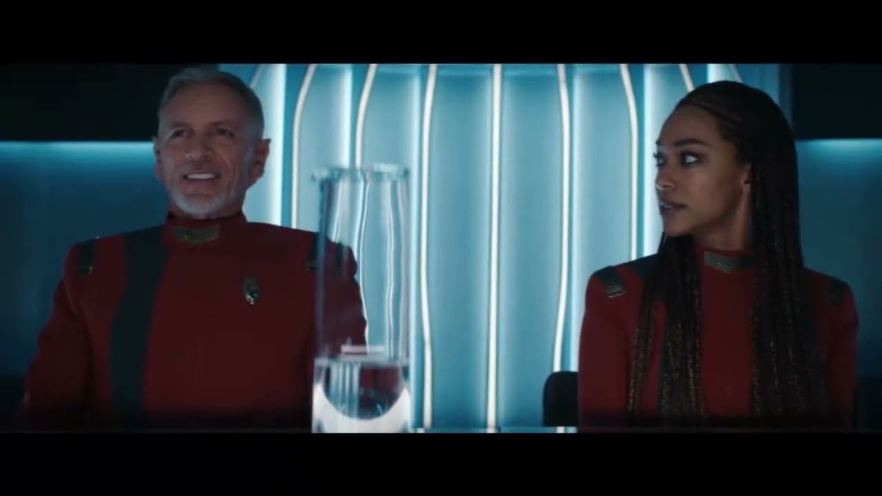 Captain Rayner in Star Trek Discovery Part 2 'Under the Twin Moons'