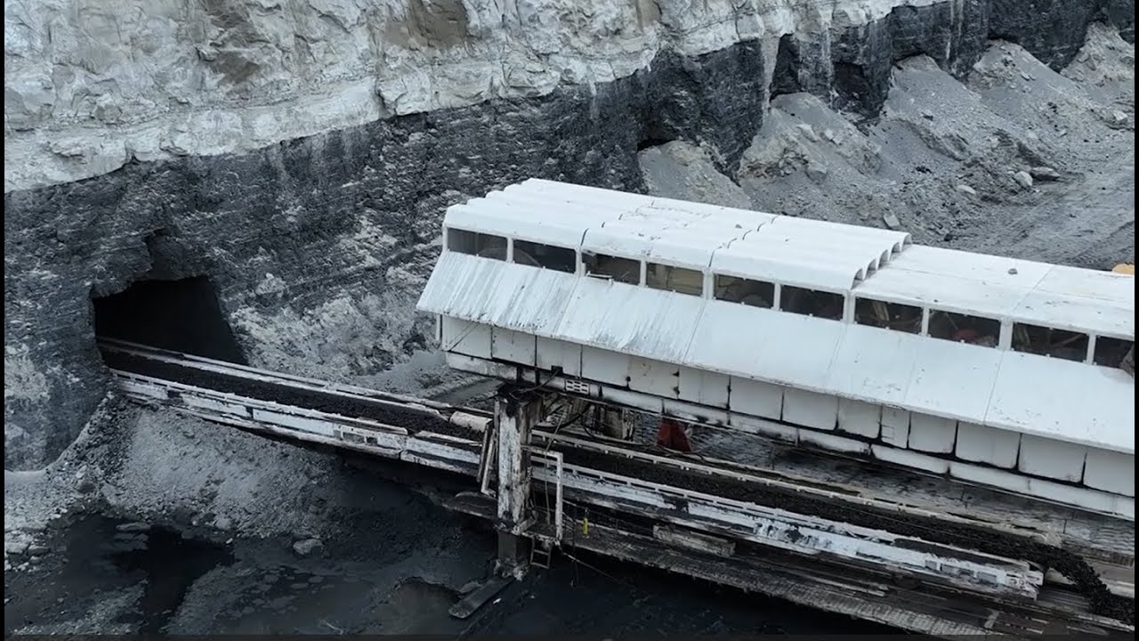 Highwall Mining a Huge Seam