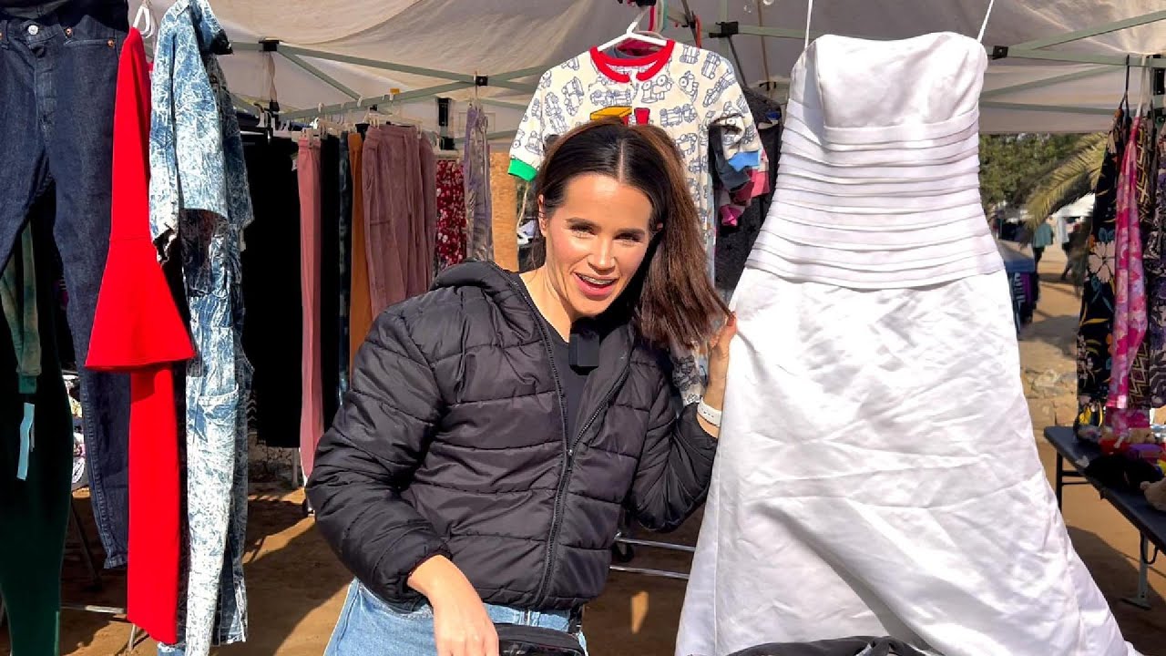 Puras cosas de marca en este tianguis 😱