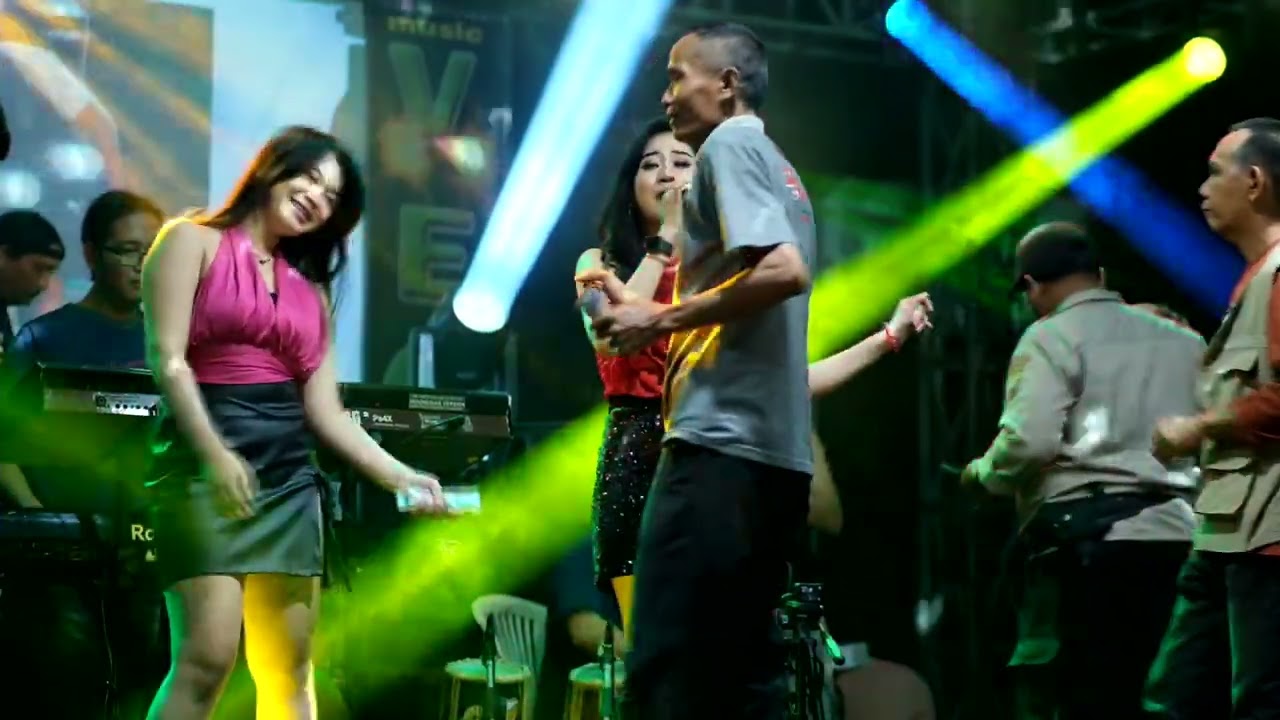 Cinta berawan -DIan Rony - VEGAS Ampelgading - OGEL