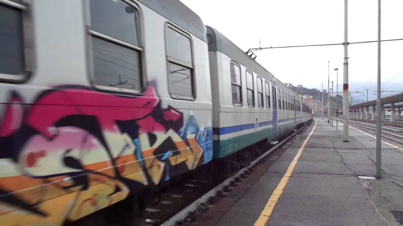 TRENO DI DEMOLENTI CON IN TESTA LA E655.426