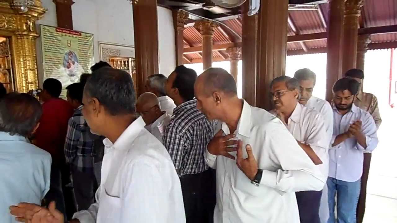 DSCN0928.MOV RANGMAHOL KALUPUR MA HARIBHAKTO NO RAS UTTSAV