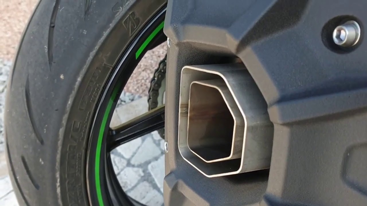 Kawasaki Ninja 1000 SX 2020 stock exhaust