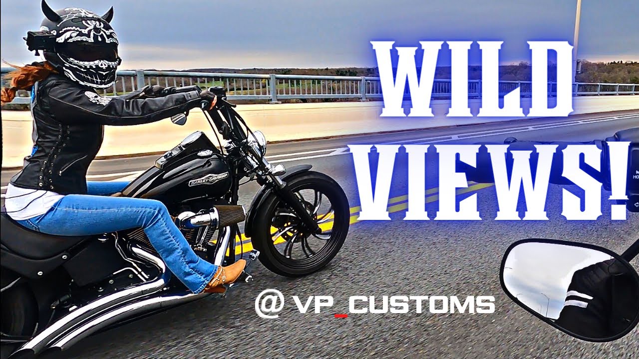 Ночные поезда Harley-Davidson проезжают по живописной северной части штата Нью-Йорк.