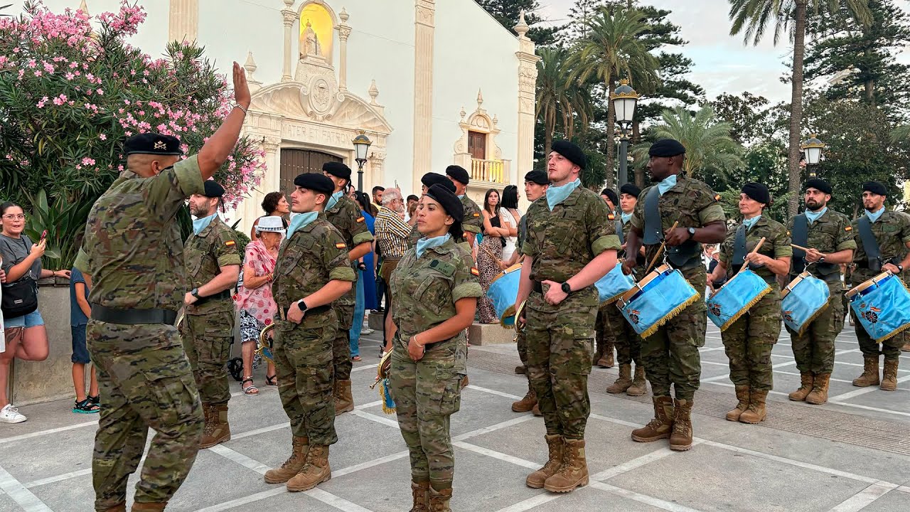Caballería celebra un solemne arriado de bandera por Santiago Apóstol