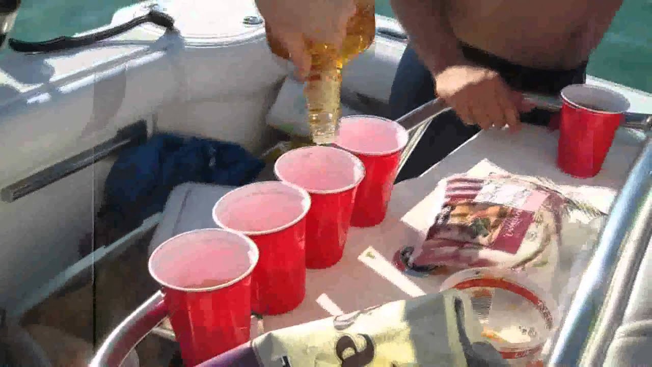 Ali A$ (Baåder Meinhøf) feat.  Monroe -  Pianoman Remix