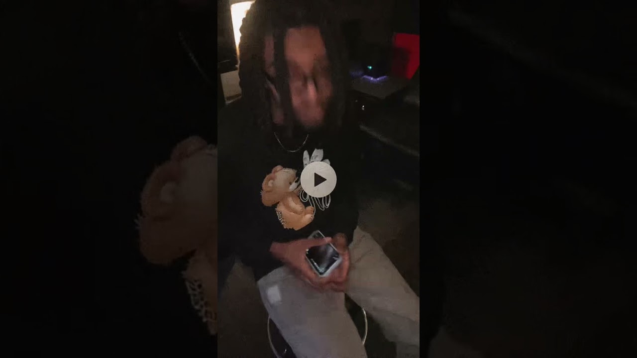 Royalty Z - Run Away (song 2620) (prod. Satm Beats) (3 day 21st)