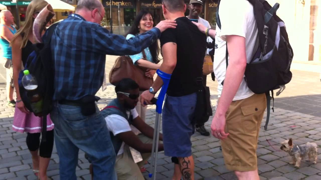 Muslim man gets healed and gives his life to Jesus | Nuremburg, Germany