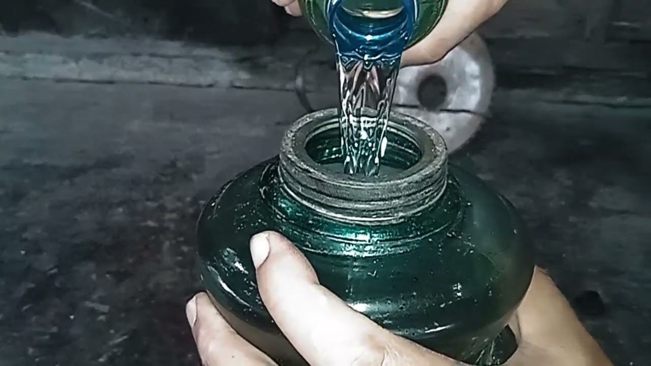 Nemu warisan lampu minyak klasik di rumah lama, apa masih menyala?