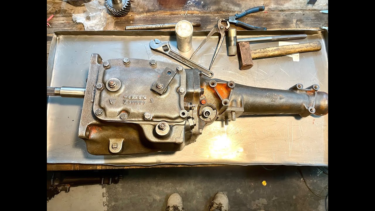 How to restore a Mopar 833  four speed transmission full disassemble and assemble