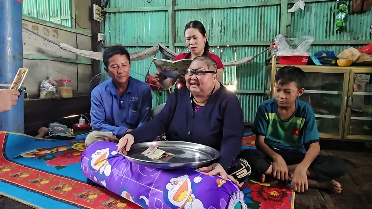 chị Thúy nhận tin vui lớn từ khán giả trong vòng ngoài nước ￼