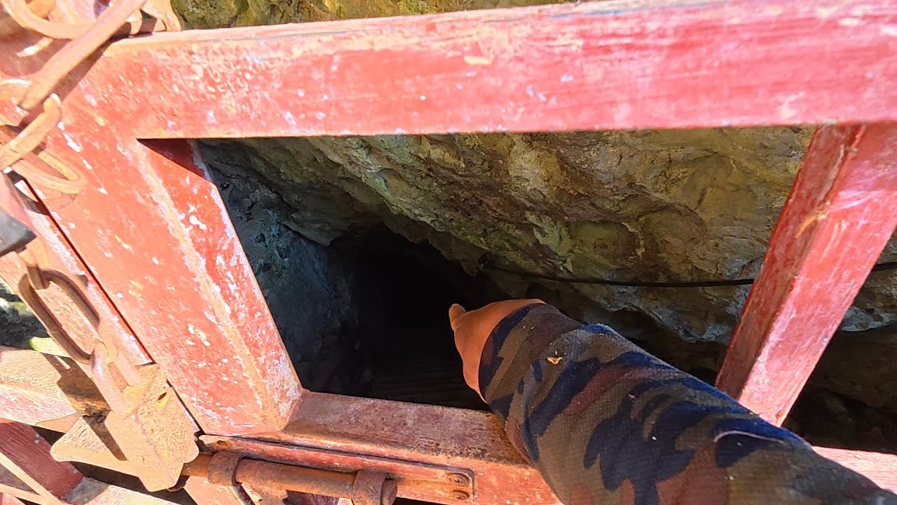 อยู่ป่าวันสุดท้าย กินต้มบ่างลั้ว//ຢູ່ປ່າມື້ສຸດທ້າຍ Hieng บ่าวเฮียง คนหากิน