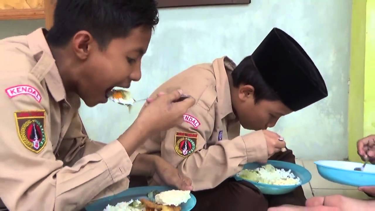 PROFIL PONDOK PESANTREN DARUL MUQORROBIN KENDAL - JAWA TENGAH - INDONESIA