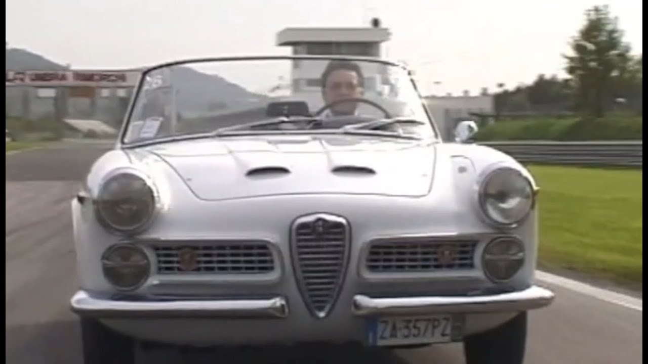 Sapore di Super - Alfa Romeo 2000 Spider Touring