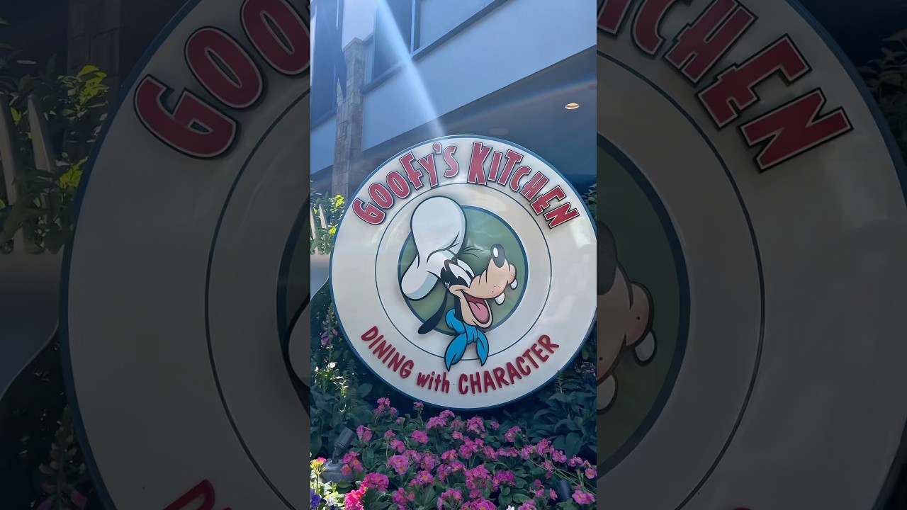 Goofy&rsquo;s Kitchen, Disneyland Resort ✨📍