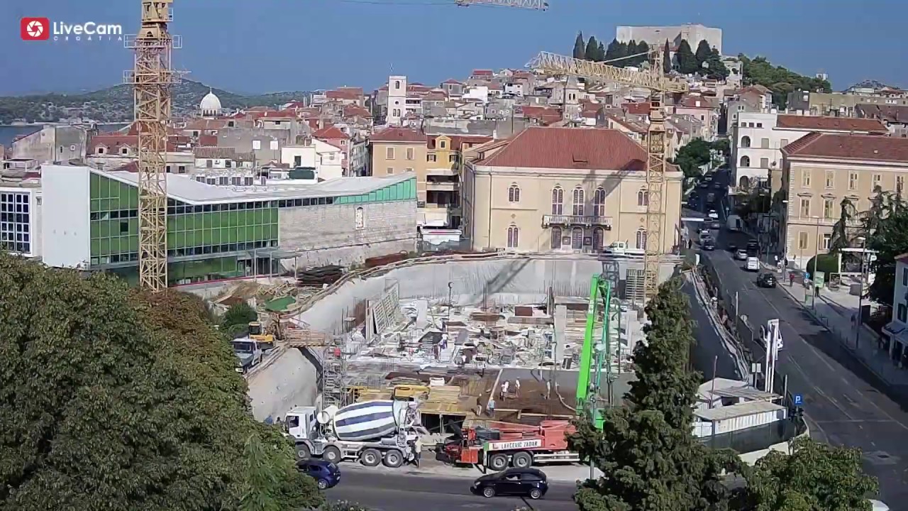 Šibenik, Poljana - izgradnja podzemne garaže - time lapse snimka i uređenje centra grada 2019./20.