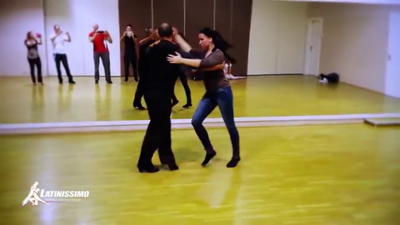 Salsa Intermediate class Latinissimo