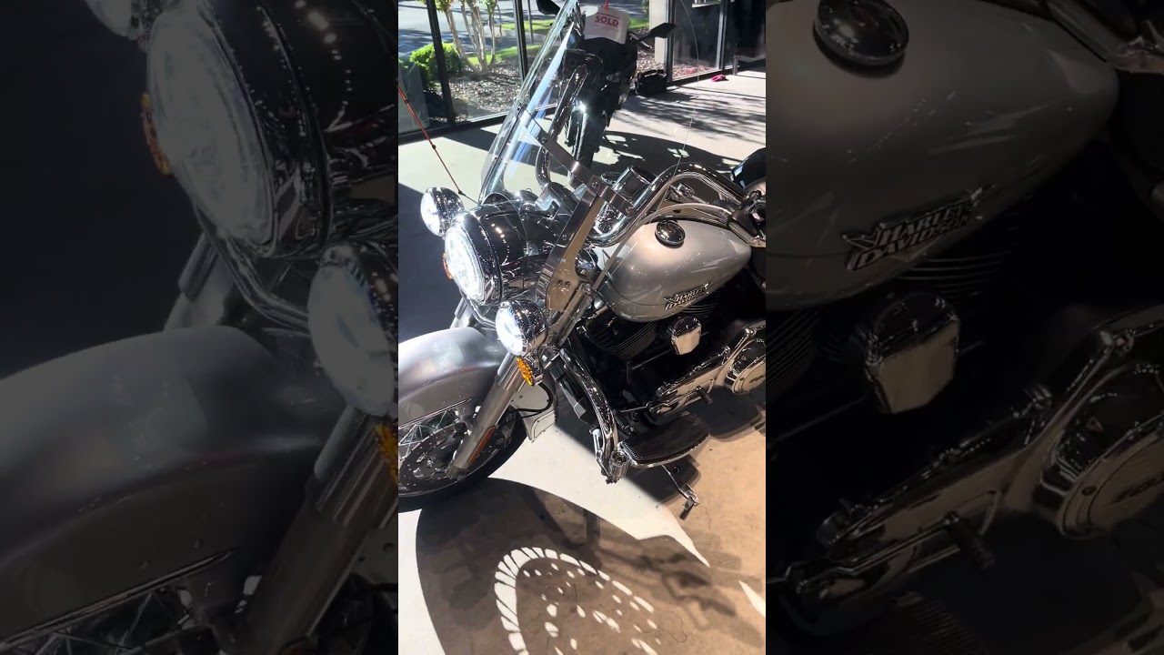 2011 Harley-Davidson FLHRC Road King Classic | Stock# 7211