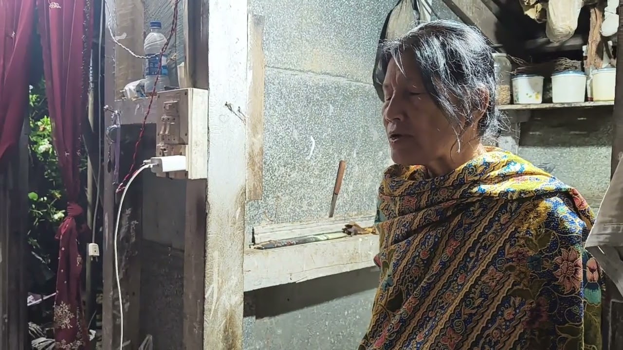 Nu Muani & Lalremite, Pa Humahova an vawk vulh an ser,  1704/25 Aizawl pan