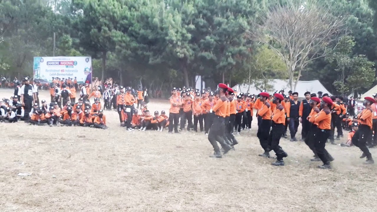 Yel yel Terbaik SMP AL BAYAN HIDAYATULLAH MAKASSAR JAMBORE NASIONAL PANDU HIDAYATULLAH DI JAWA TIMUR
