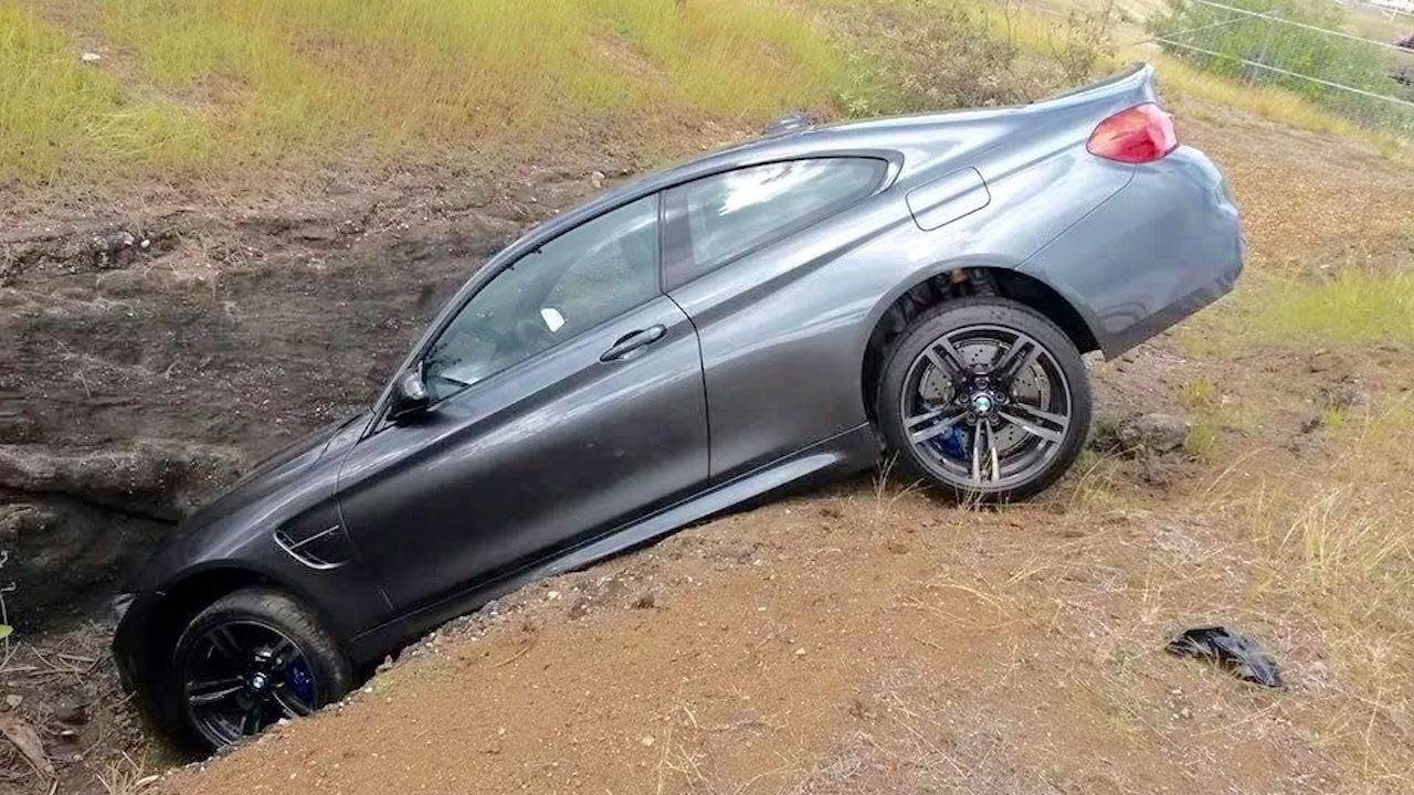 IDIOT BMW DRIVERS Caught On Camera! Ultimate BMW Driving Fails 2017