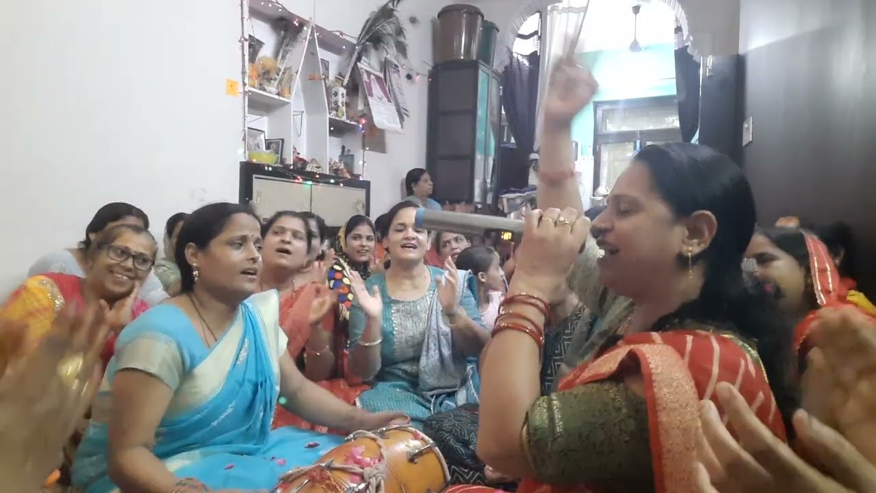 बांके बिहारी जी भजन| हमें तो वृंदावन जाना है| वृंदावन की कुंज गली में राधे राधे गाना है|🙏  लिरिक्स