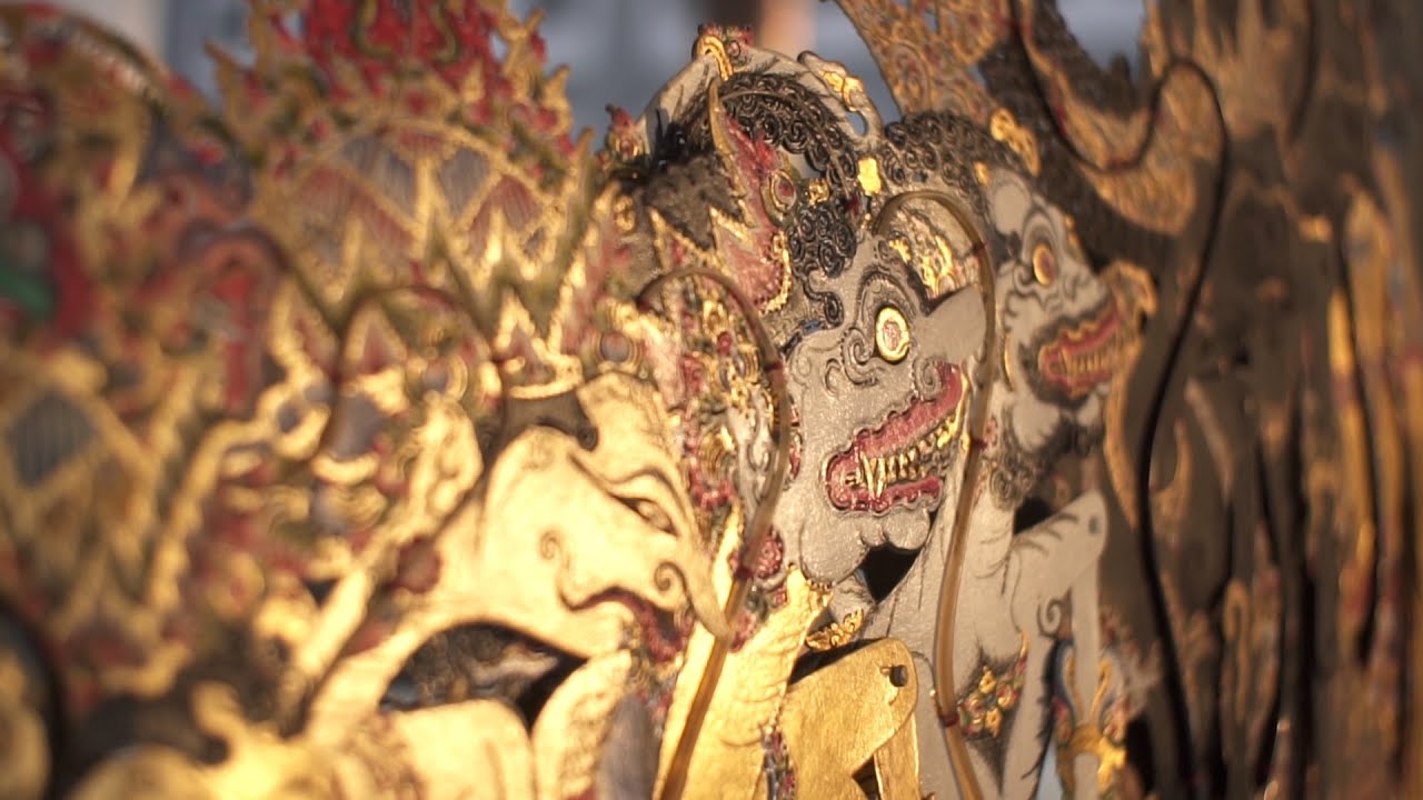 Wayang Kulit - Documentary (Sanggar Wayang Gogon Surakarta)