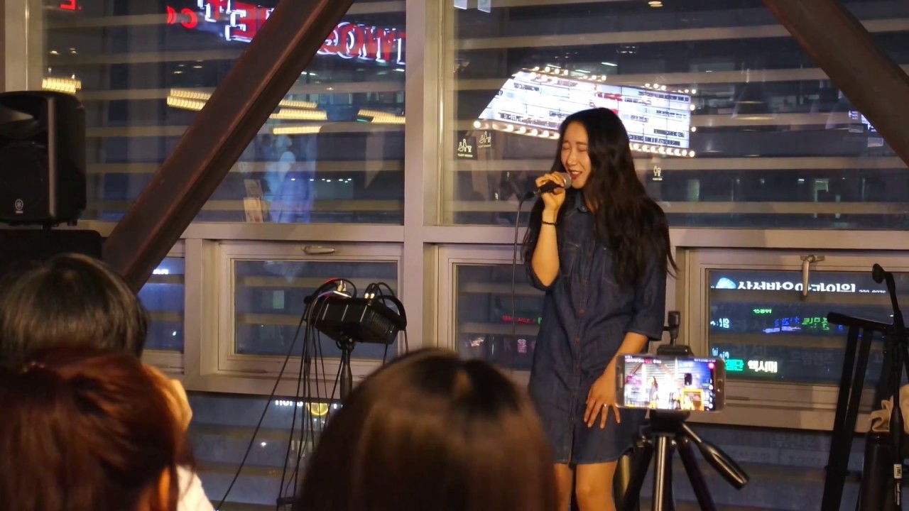 2017.4.14 장희영- 연애소설 & 해바라기 (CGV홍대 버스킹)