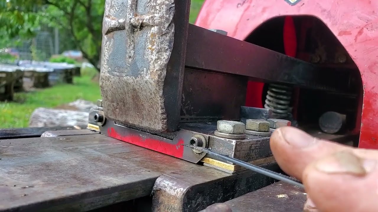 PT 3 Super Split wood splitter- SPLINTERS UNDER THE RACK Solved