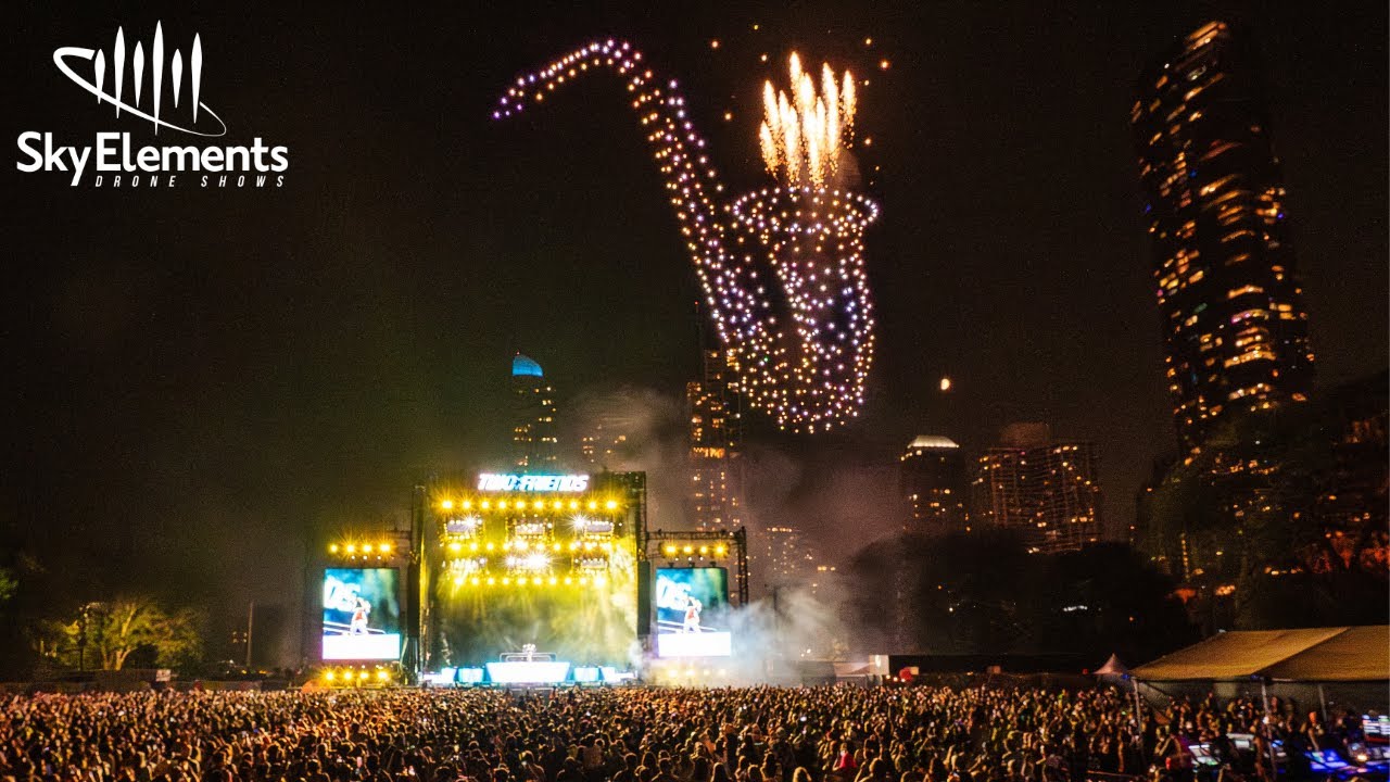 Lollapalooza Chicago 2025 Two Friends | Full Drone Show