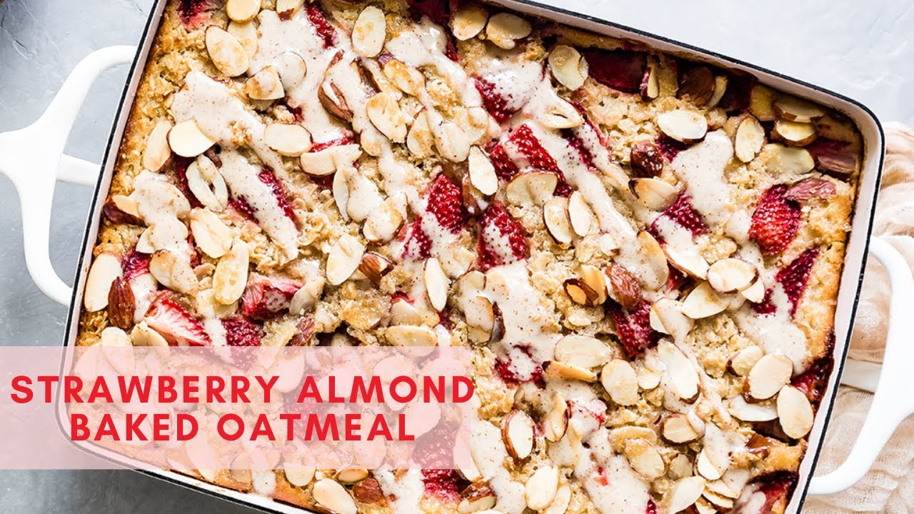 Strawberry Almond Baked Oatmeal