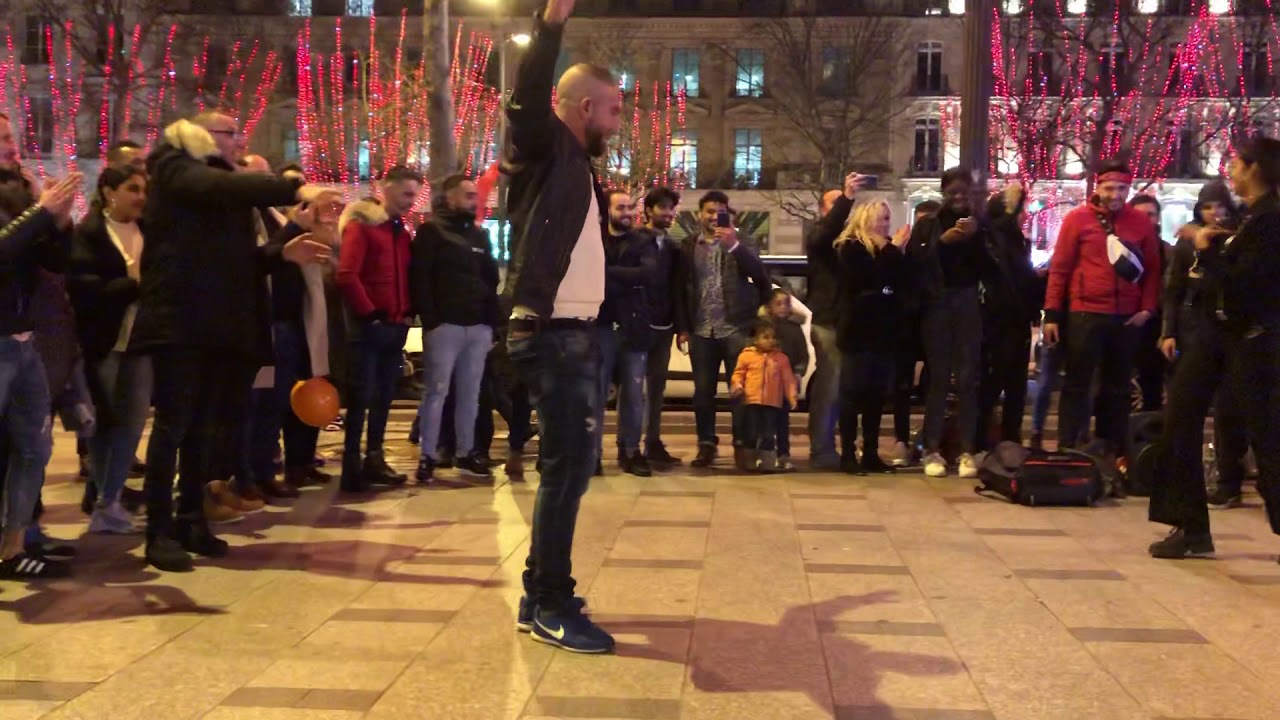 Ambiance de folie ambiance chaoui music Paris champs Élysée