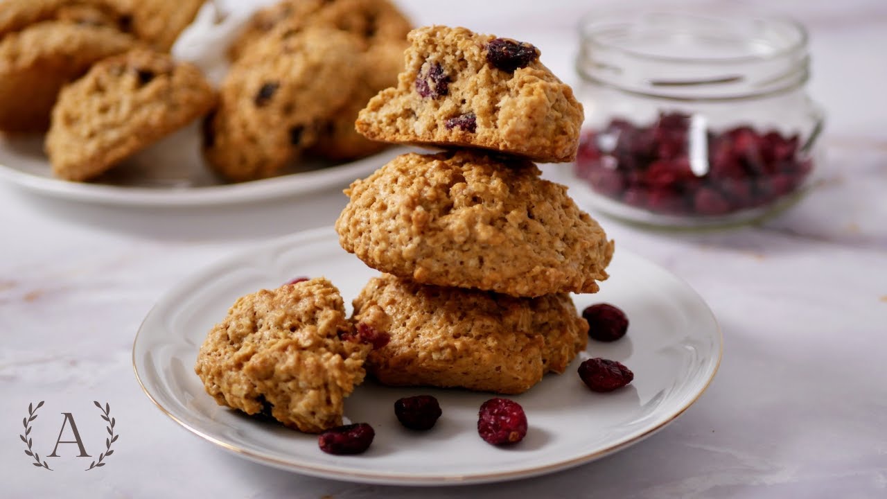 Healthy Oatmeal Cranberry Cookies | Vegan