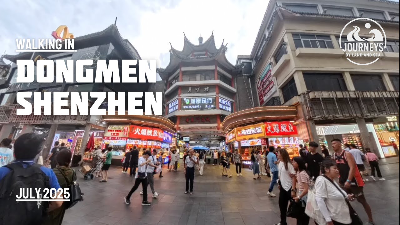 Walking in the Pedestrian streets of Dongmen - Shenzhen - China