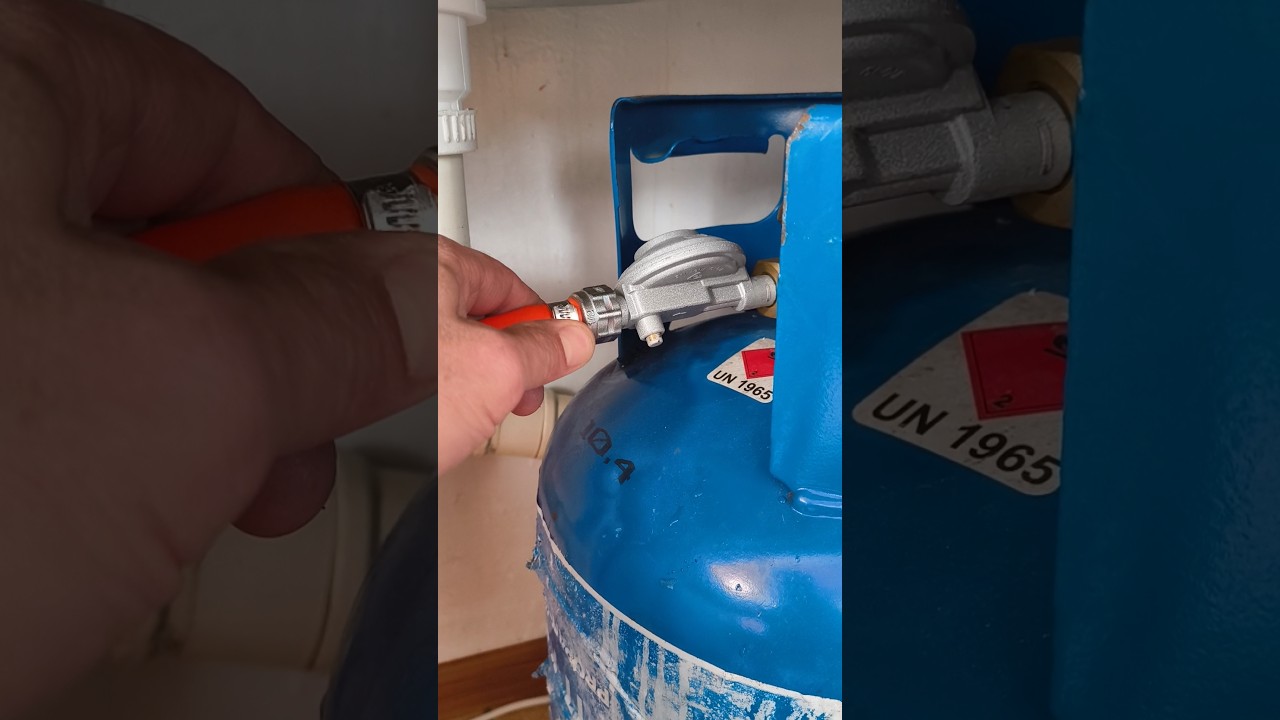 Tel: 888111290 w cenie 100zł:Reduktor z bezpiecznikiem termicznym i zaworem nadmiernego wypływu.