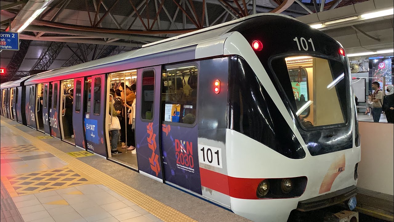 Journey on Renumbered 24 LRT Kelana Jaya Line from Pasar Seni to KL Sentral