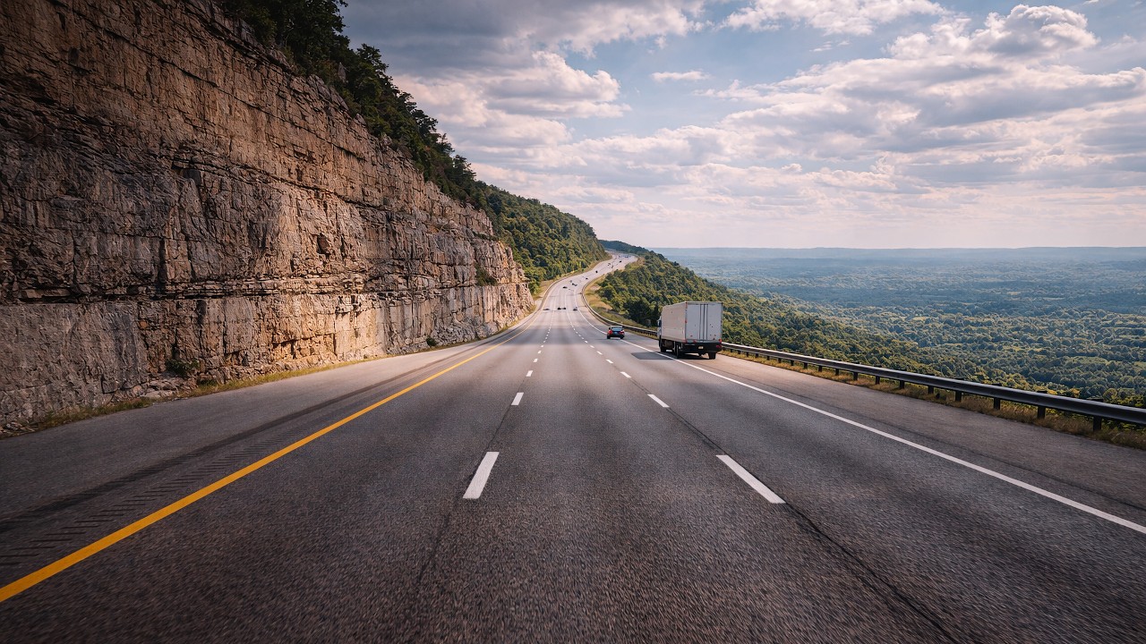 Driving the Cumberland Plateau's Legendary Climb in 4K