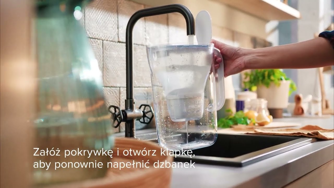 Przygotowanie dzbanka z filtrem BRITA Style do użycia oraz aktywacja filtra wymiennego MAXTRA Pro