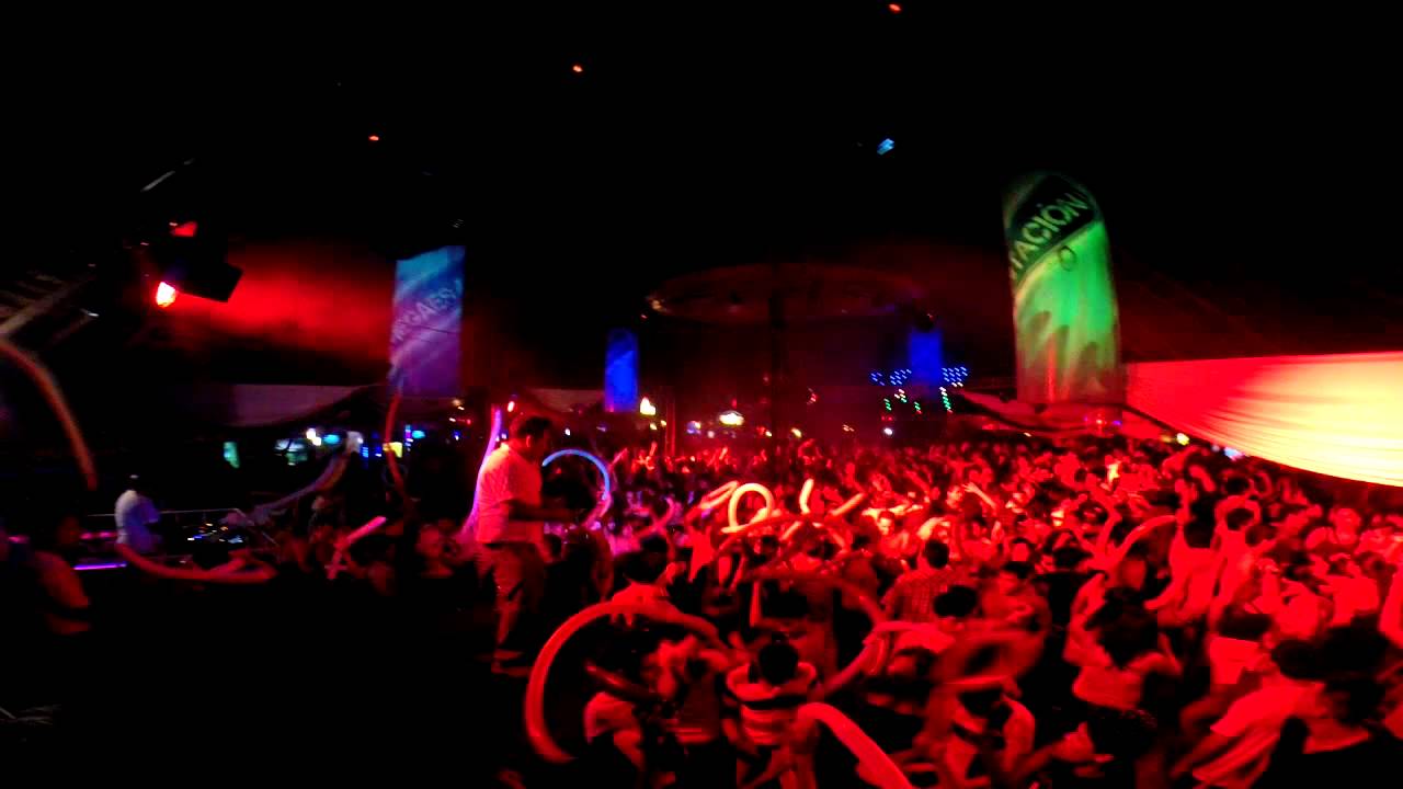 Una noche de fiesta en la mega Estacion Tarapoto.