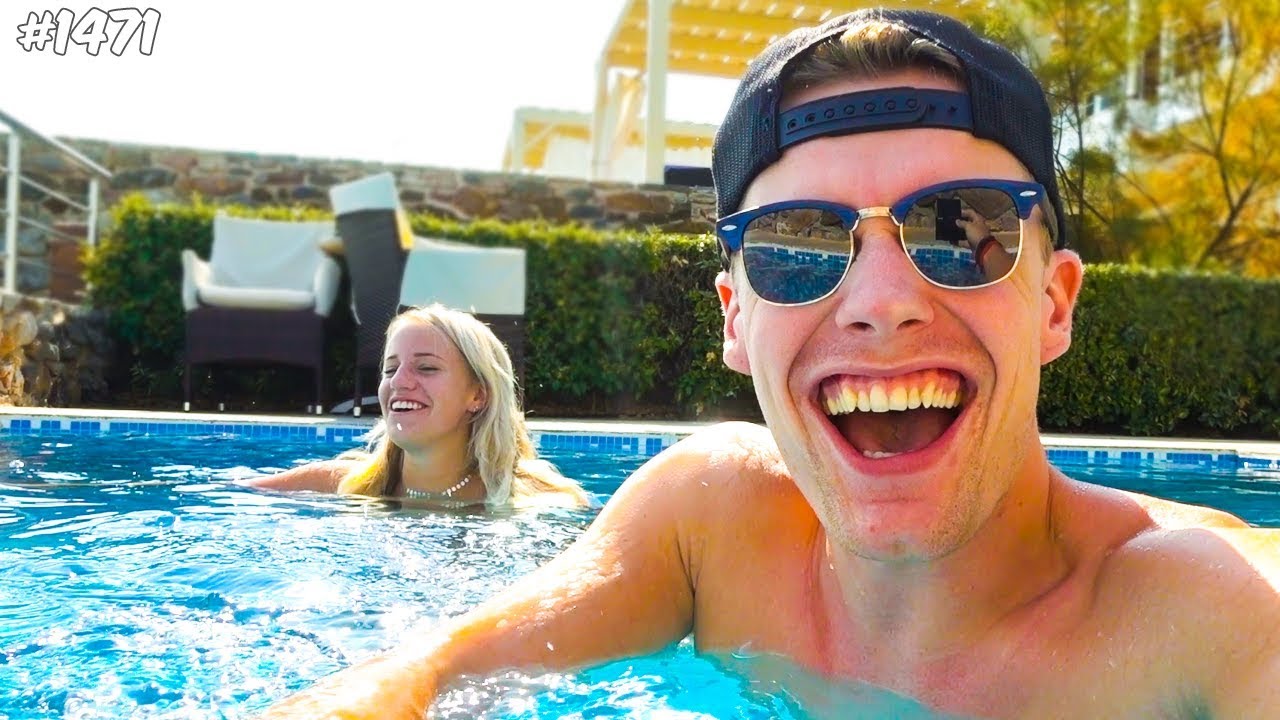 DE GROOTSTE LOL MET ELKAAR! - ENZOKNOL VLOG #1471