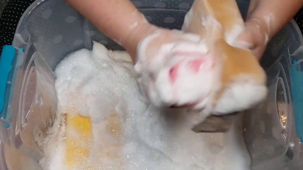 ASMR Zote pink and white sponge squeezing and lathering.