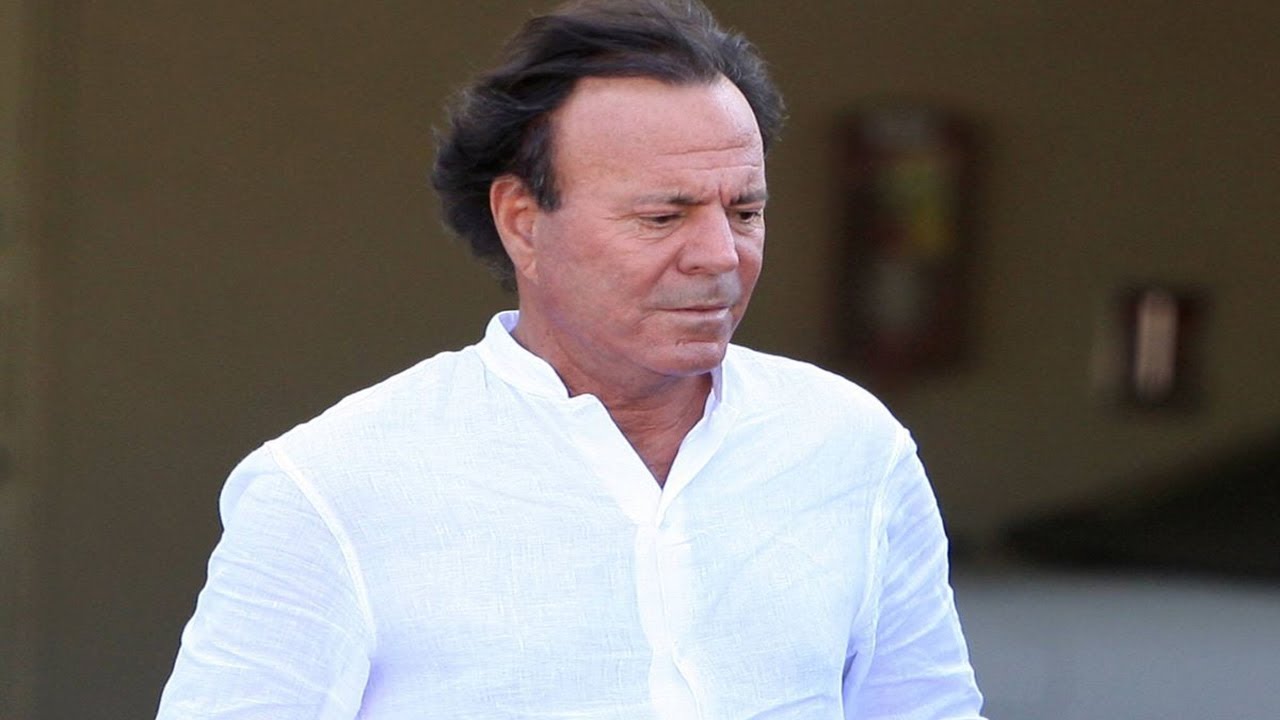 La respuesta de Julio Iglesias ante las graves acusaciones de sus exempleadas