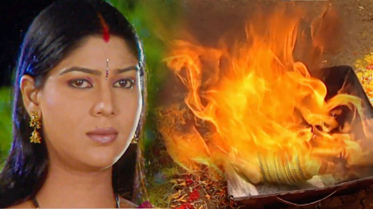 जगराता होने पर अचानक आग में पड़ा गायत्री का हाथ Maharakshak Devi Full Episode
